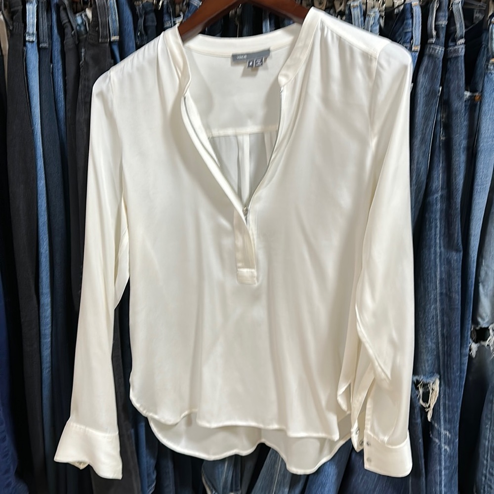 White stretch silk Vince top